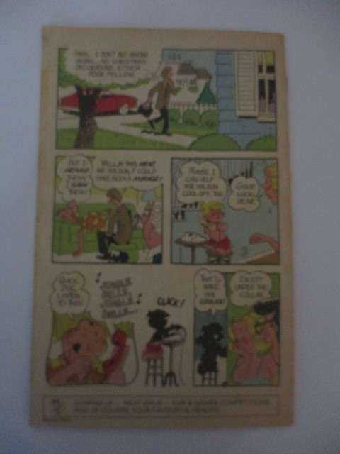 CHARLTON COMICS -  SIX-GUN HEROES  VOL. 4 NO. 61  1961  TOP BIT OF COVER OFF PLUS FREE DENNIS COMIC