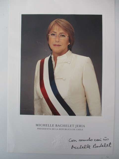 PRINTED AUTOGRAPH  - PRESIDENT OF CHILE - MICHELLE BACHELET JERIA  A4 SIZE