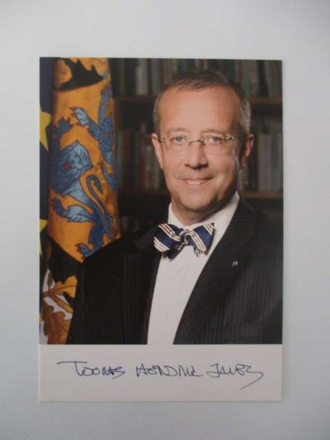 PRINTED AUTOGRAPH OF THE PRESIDENT OF ESTONIA - TOOMAS HENDRIK IIVES