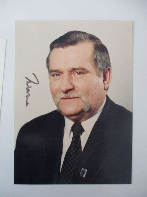 PRINTED AUTOGRAPH? LECH WALESA FORMER PRESIDENT OF POLAND AND NOBEL PRIZE WINNER
