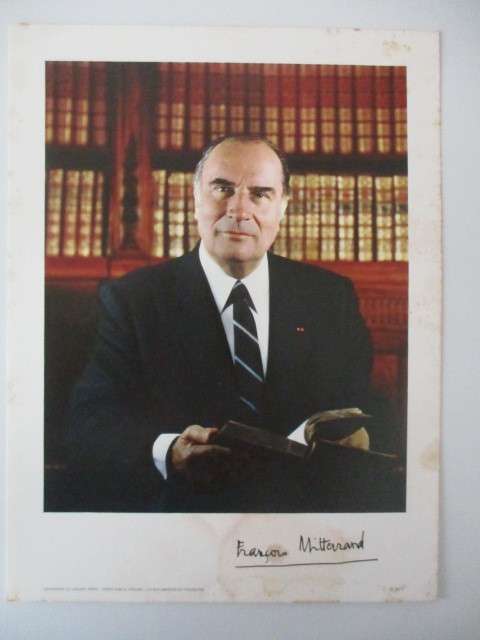 PRINTED AUTOGRAPH FRANCOIS MITTERAND   FRANCE A4 SIZE