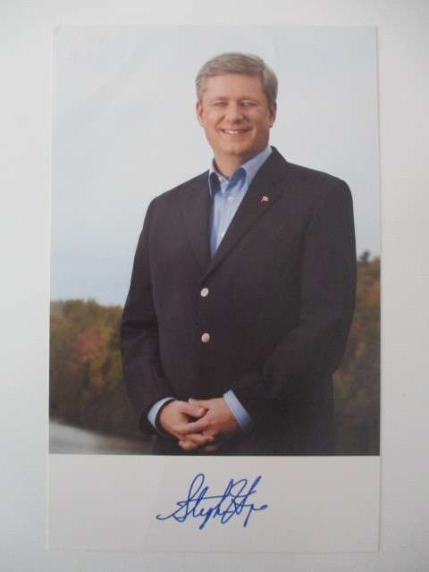 AUTOGRAPHED / SIGNED - STEPHEN HARPER FORMER PRIME MINISTER OF CANADA