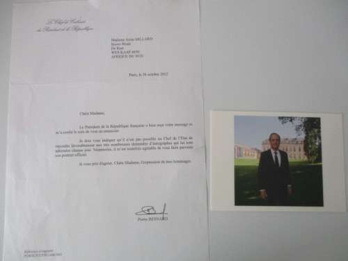 PRINTED AUTOGRAPH -FRANCOIS HOLLANDE FORMER PREMIER OF FRANCE