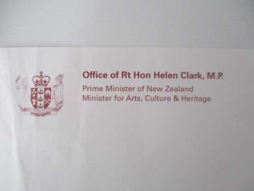 PRINTED AUTOGRAPH  - PRIME MINISTER OF NEW ZEALAND HELEN CLARK