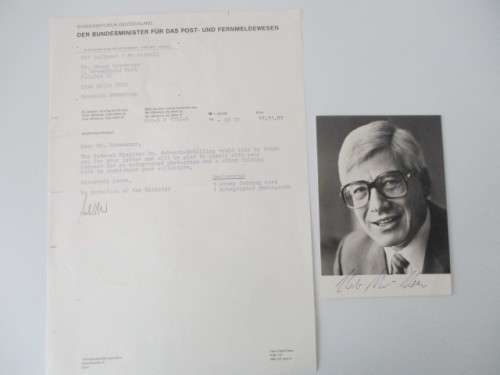 AUTOGRAPHED / SIGNED - DR. CHRISTIAN SCHWARZ-SCHILLING AND LETTER