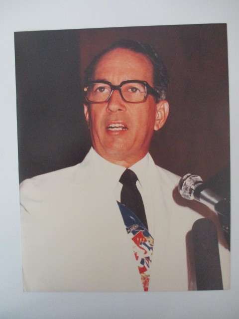 PHOTOGRAPH AND LETTER - FORMER PRESIDENT OF DOMINICAN REPUBLIC