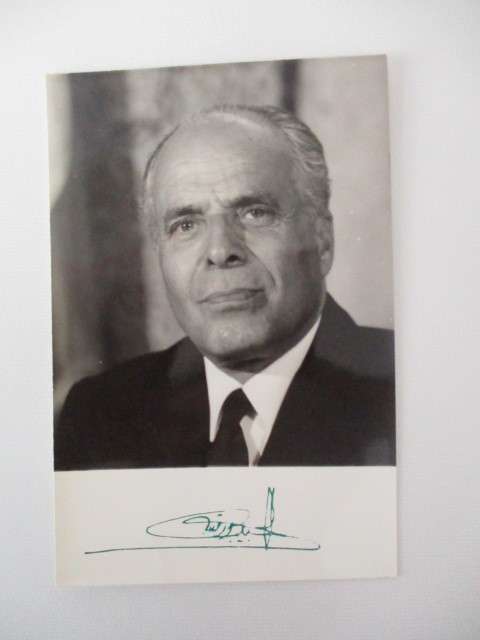 AUTOGRAPHED / SIGNED - FORMER PRESIDENT OF TUNISIA BEJI CAIRD ESSEBSI