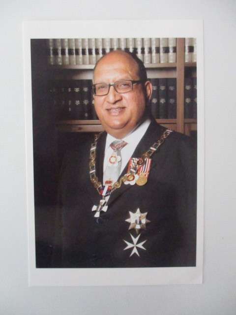 PHOTOGRAPH AND LETTER - SIR ANAND SATYANAND  GOVERNER GENERAL NEW ZEALAND