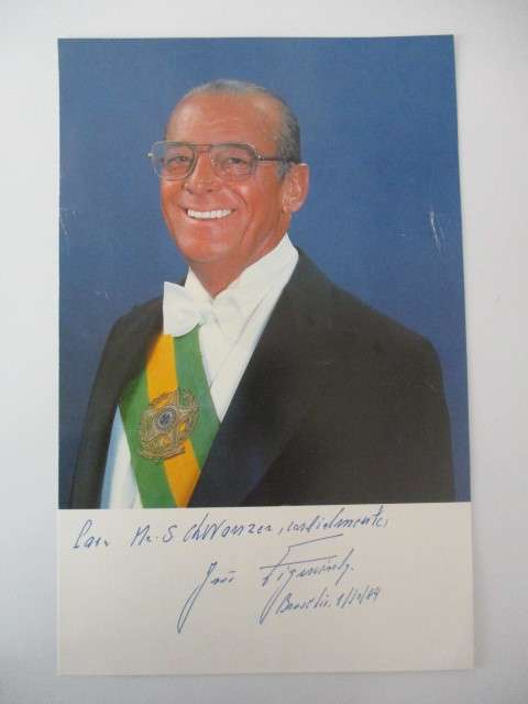 AUTOGRAPHED / SIGNED - JOAO FIGUEIREDO  - PRESIDENT OF BRASIL 1984 AND LETTER
