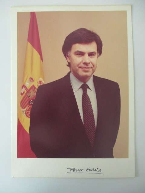 AUTOGRAPHED / SIGNED - FELIP GONZALEZ FORMER PRIME MINISTER OF SPAIN