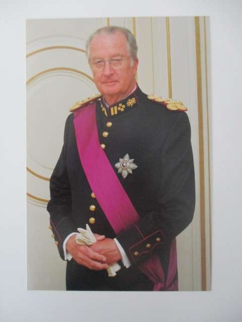 PHOTOGRAPH OF THE KING OF BELGIUM AND LETTER