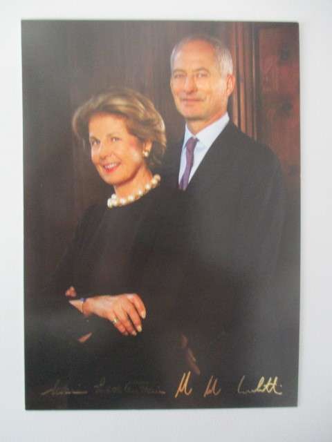 PRINTED AUTOGRAPHS KING AND QUEEN OF LIECHTENSTEIN