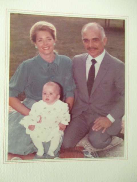 PRINTED CHRISTMAS CARD THE ROYAL FAMILY OF JORDAN