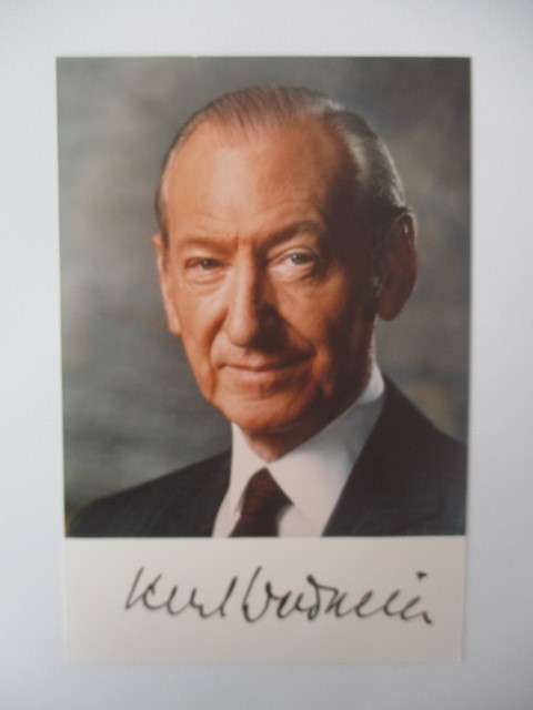 AUTOGRAPHED / SIGNED - KURT WALDHEIM - FORMER SECRETARY  GENERAL UNITED NATIONS