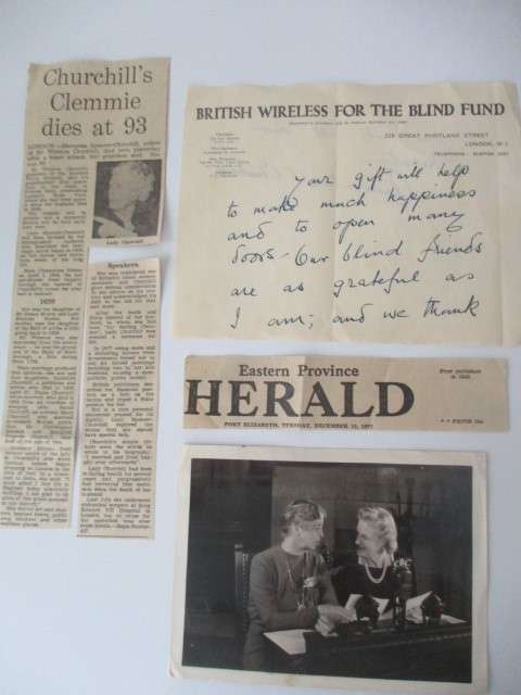 AUTOGRAPHED / SIGNED VINTAGE LETTER LADY CHURHILL AND VINTAGE PHOTO !!!