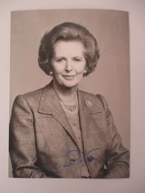 POSSIBLY PRINTED AUTOGRAPH MARGARET THATCHER FORMER PRIME MINISTER ENGLAND