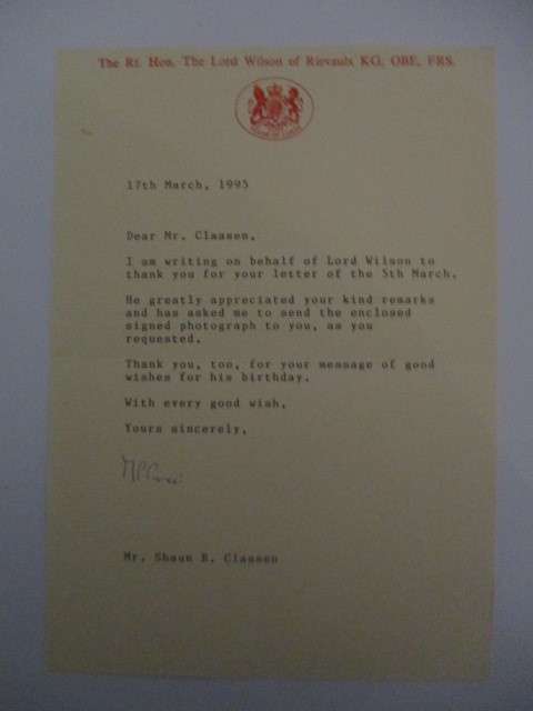 AUTOGRAPHED / SIGNED THANK YOU CARD OF LORD WILSON FORMER UK PRIME MINISTEROF ENGLAND