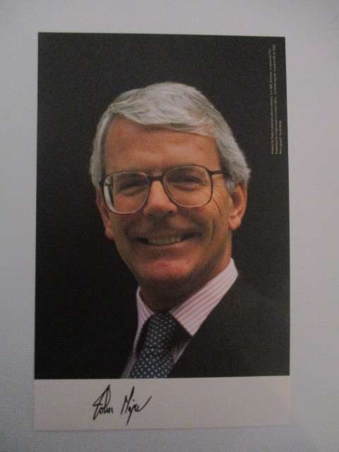 PRINTED AUTOGRAPH JOHN MAJOR FORMER PRIME MINISTER OF ENGLAND