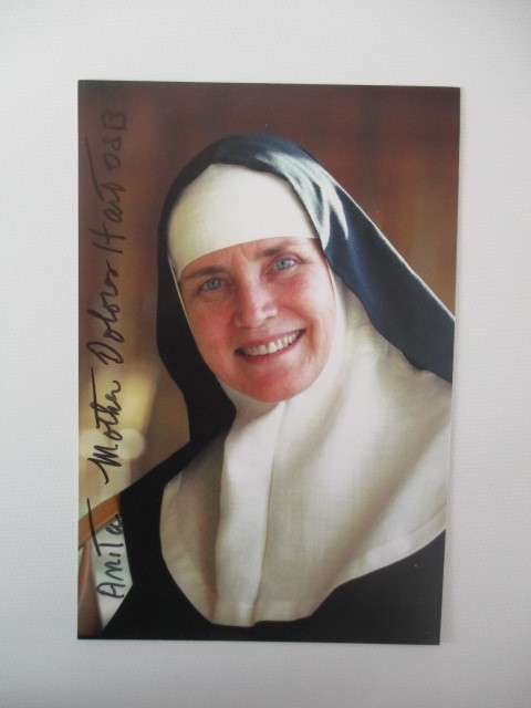 AUTOGRAPHED / SIGNED - MOTHER DELORES HART FIRST WAS AN ACTRESS AND  CHRISTMAS CARD