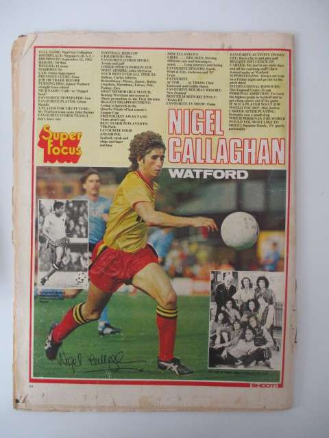 SHOOT MAGAZINE - 1982   -  SOCCER MAGAZINE