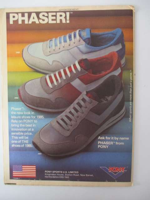 SHOOT MAGAZINE - 1985   -  SOCCER MAGAZINE
