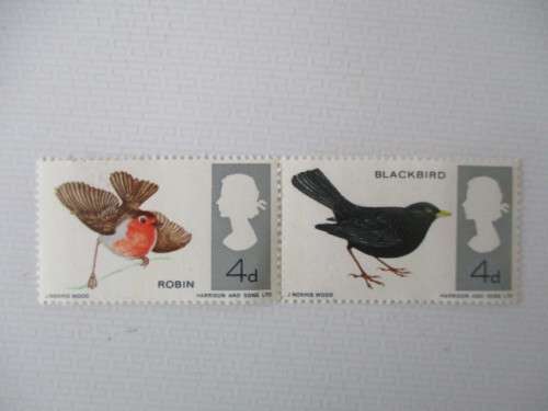 GREAT BRITAIN - LOT OF UNUSED STAMPS