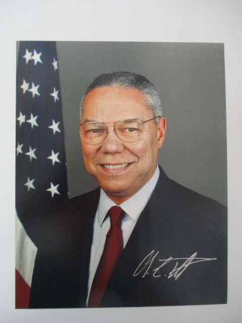 AUTOGRAPHED / SIGNED - COLIN POWELL GEN.  SECRETARY OF STATE