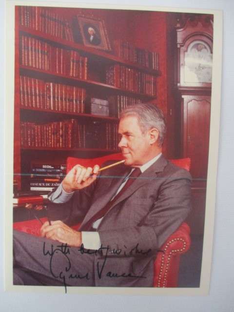 AUTOGRAPHED / SIGNED - CYRUS VANCE  FORMER SECRETARY OF STATE  USA
