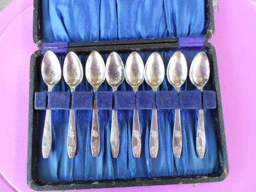 Set of 8 EPNS Priestly and Moore teaspoons see more below