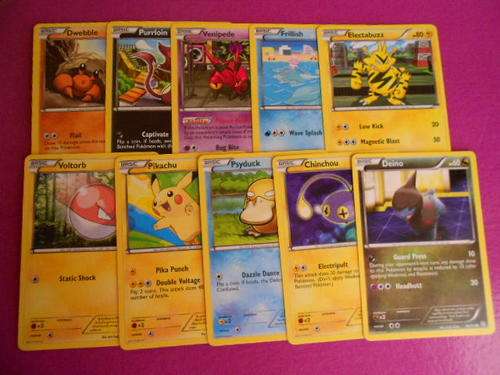 Pokemon lot of 10 different cards