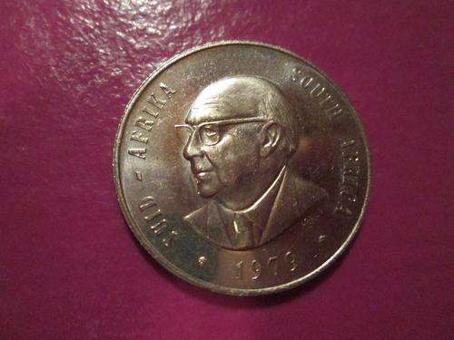 lovely almost uncirculated 1979 R1 Coin