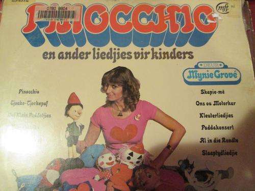 Kiddies Pinoccio and other songs Mynie Grove Lp slight bit scratched