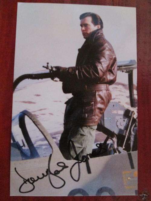 Autograph Douglas James as James Bond 007