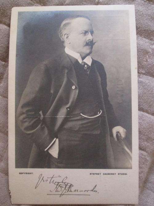 VINTAGE  Postcard Dr. Thomas John Barnardo  autograph printed