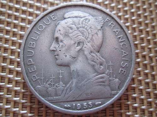 MADAGASCAR 5 FRANCS ALLUMINIUM TOKEN COIN GREAT DETAIL