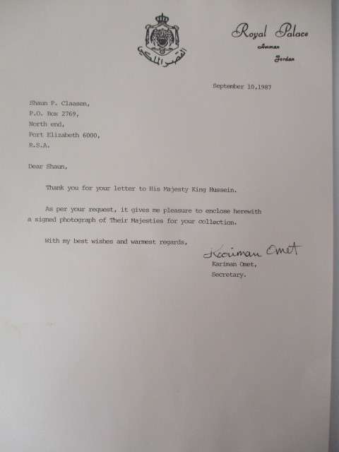 AUTOGRAPHED / SIGNED KING AND QUEEN NOOR AND KING HUSSEIN A4 AND LETTER