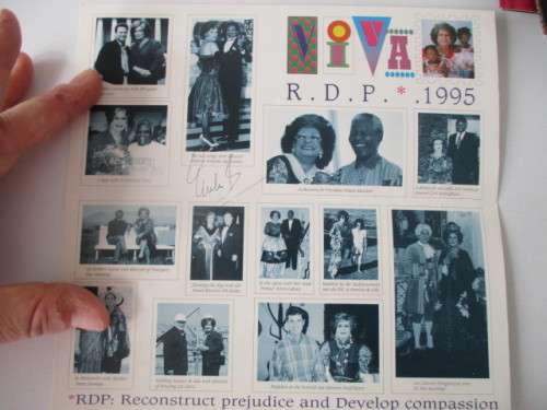AUTOGRAPHED / SIGNED - PIETER DIRK UYS AS EVITA  SIGNED CARD -  NOTE MANDELA