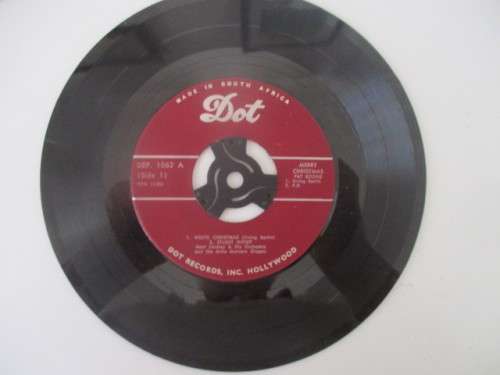 VINTAGE 7 SINGLE - PAT BOONE A MERRY XMAS - PLEASE NOTE I HAVE HIS AUTOGRAPH TOO