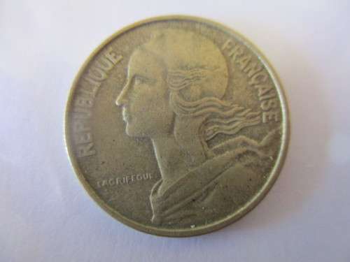 FRANCE 10 CENTIMES -  1962