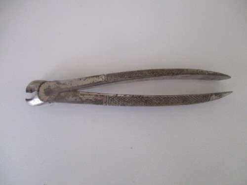 VINTAGE MEDICAL DENTISTS PLIERS