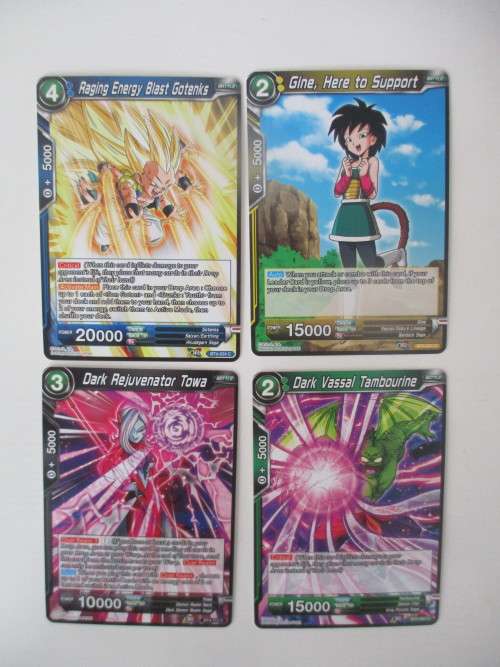DRAGON BALL Z TRADING CARDS -  LOT OF 4