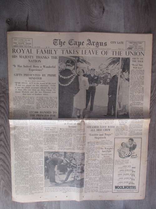 VINTAGE NEWSPAPER - ROYAL FAMILY LEAVES THE UNION - FEATURING SMUTS 1947
