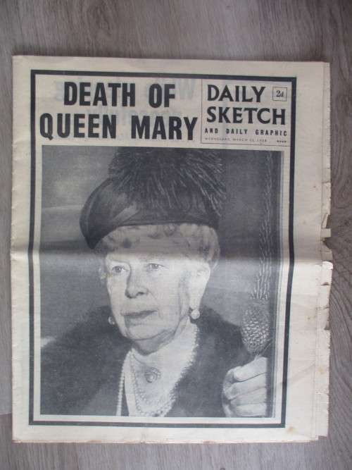 VINTAGE NEWSPAPER - DEATH OF QUEEN MARY - DAILY SKETCH 1953