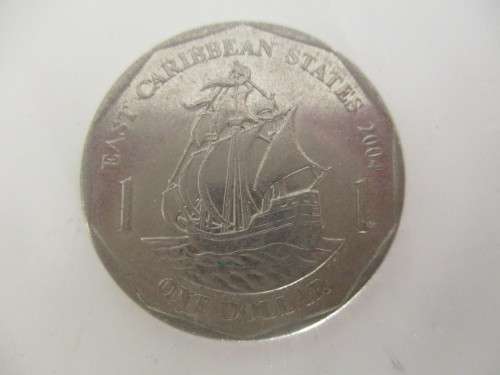 EAST CARIBBEAN  STATES 2004  1 DOLLAR  GREAT  CONDITION
