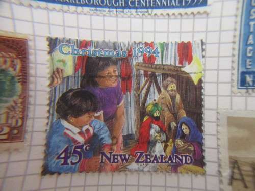NEW ZEALAND LOT OF USED STAMPS MOUNTED