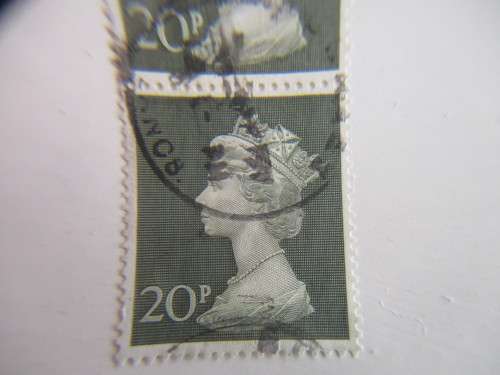 GREAT BRITAIN - QUEEN ELIZABETH USED MACHIN STAMPS  - BUST STAMPS