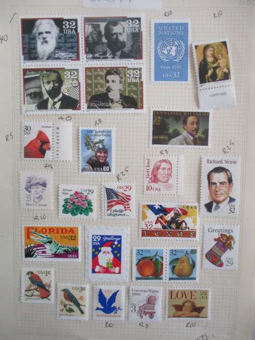 AMERICA - USA LOT OF UNUSED MOUNTED STAMPS