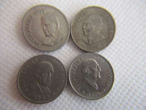 SOUTH AFRICA - LOT  OF 4 DIFFERENT PRESIDENT 5c COINS - 1968 - 1982 - 1976 -  1979 (10)