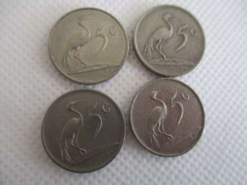 SOUTH AFRICA - LOT OF 4 - PRESIDENT 5c COINS -  1976 - 1979 - 1968 - 1982 (7)