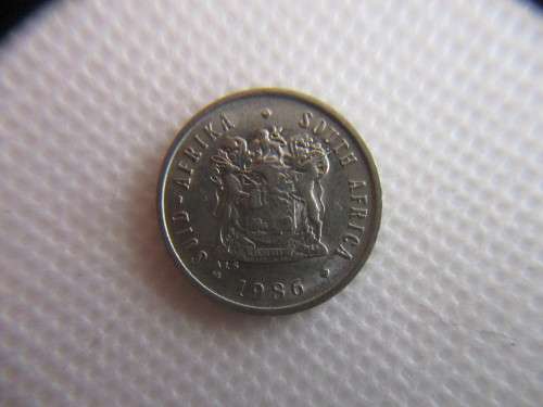 SOUTH AFRICA - 5c OLD AND NEW 5 COINS - 2008 - 1986 - 1969 - 1976 - 1982  (14)